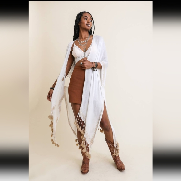 Kimono Boho Tassel Off-white/tan Free Earrings! NEW - Picture 4 of 5